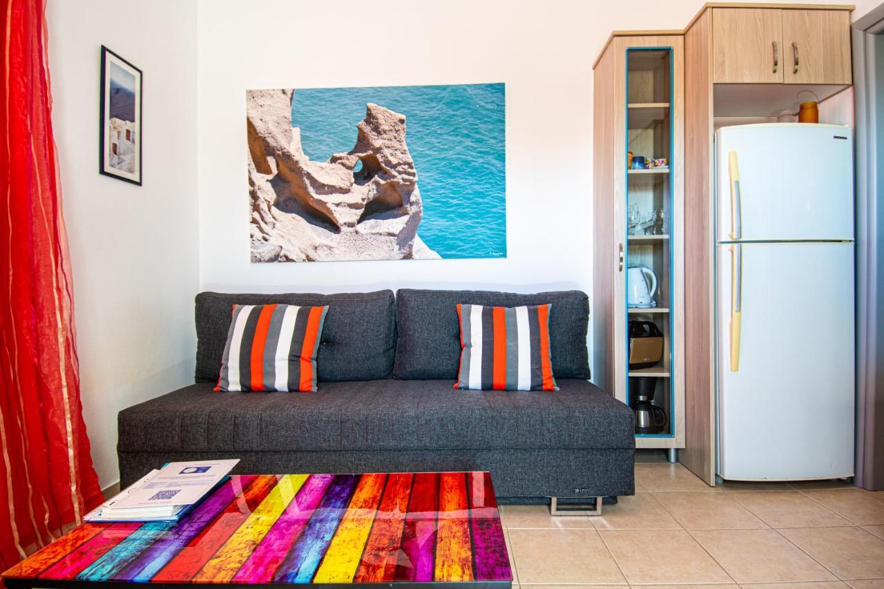 Adelphi Apartments Perissa  Bagian luar foto