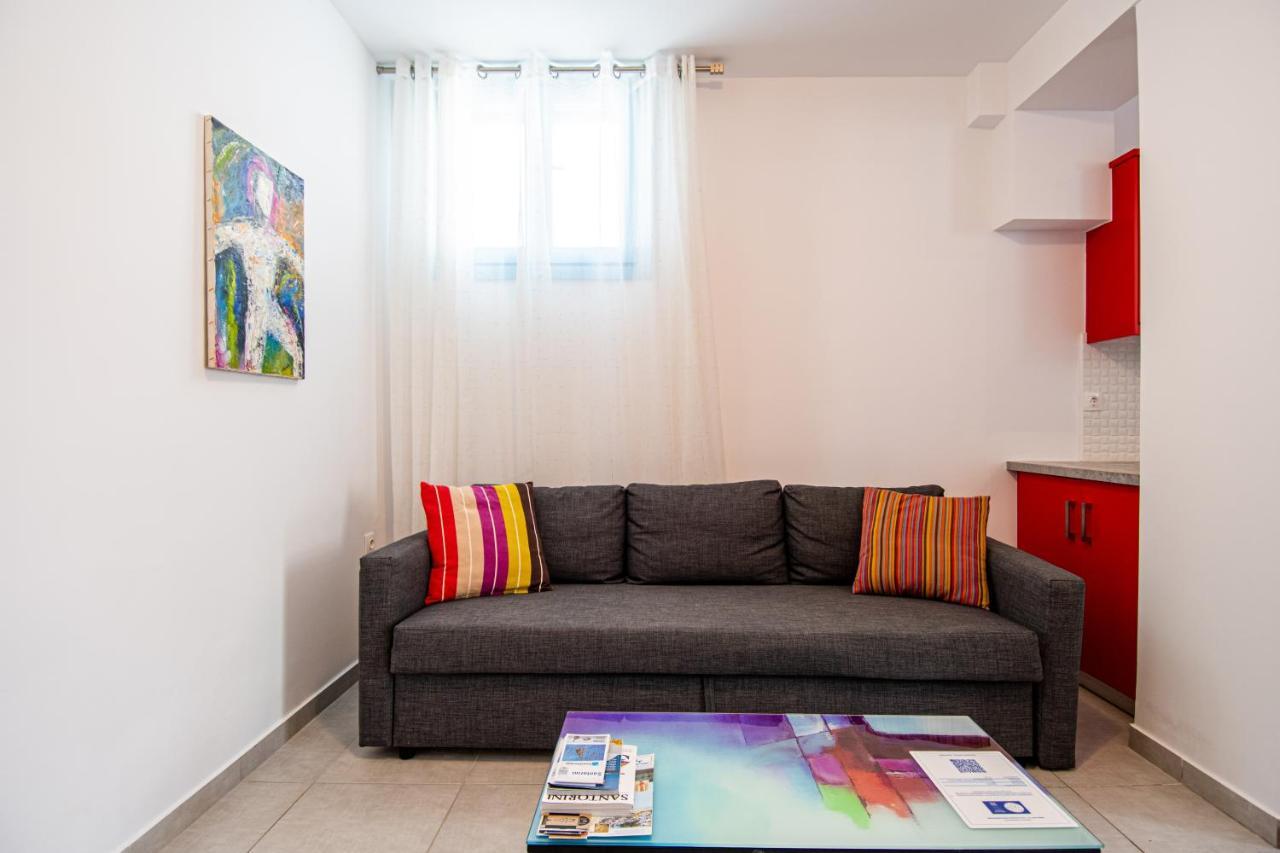 Adelphi Apartments Perissa  Bagian luar foto