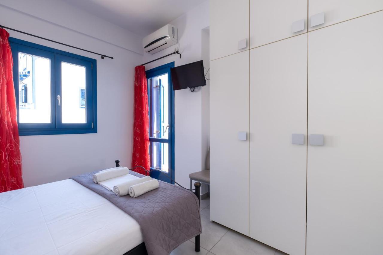 Adelphi Apartments Perissa  Bagian luar foto