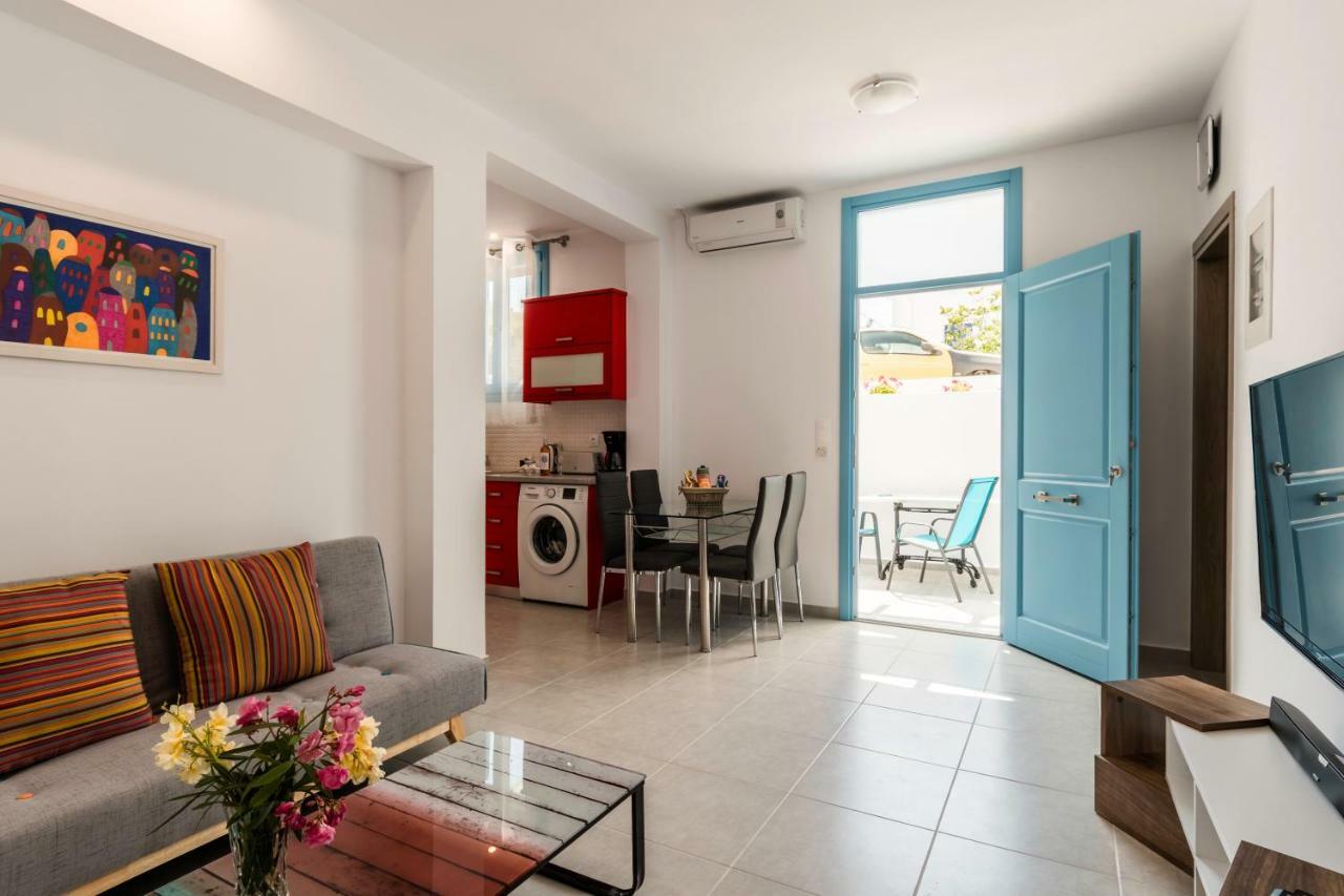 Adelphi Apartments Perissa  Bagian luar foto